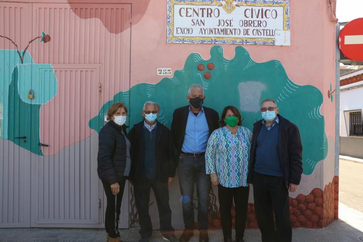 Granero visita el centro civico San Jose Obrero.jpg