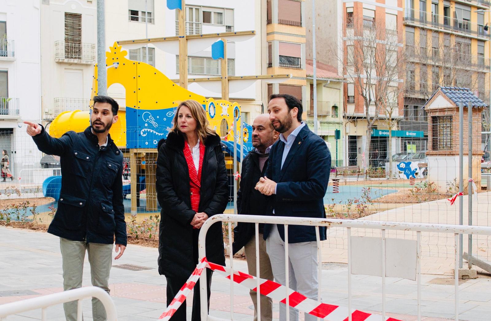 La capilla de les ‘Tres Caigudes’ cobra protagonismo en la remodelada plaza Forn del Pla