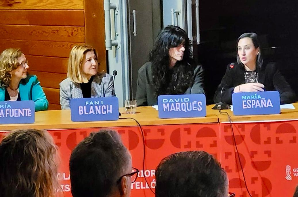 Maria España reafirma el compromiso del Ayuntamiento con el talento local en las 25 jornadas CREACTIVA de la EASD