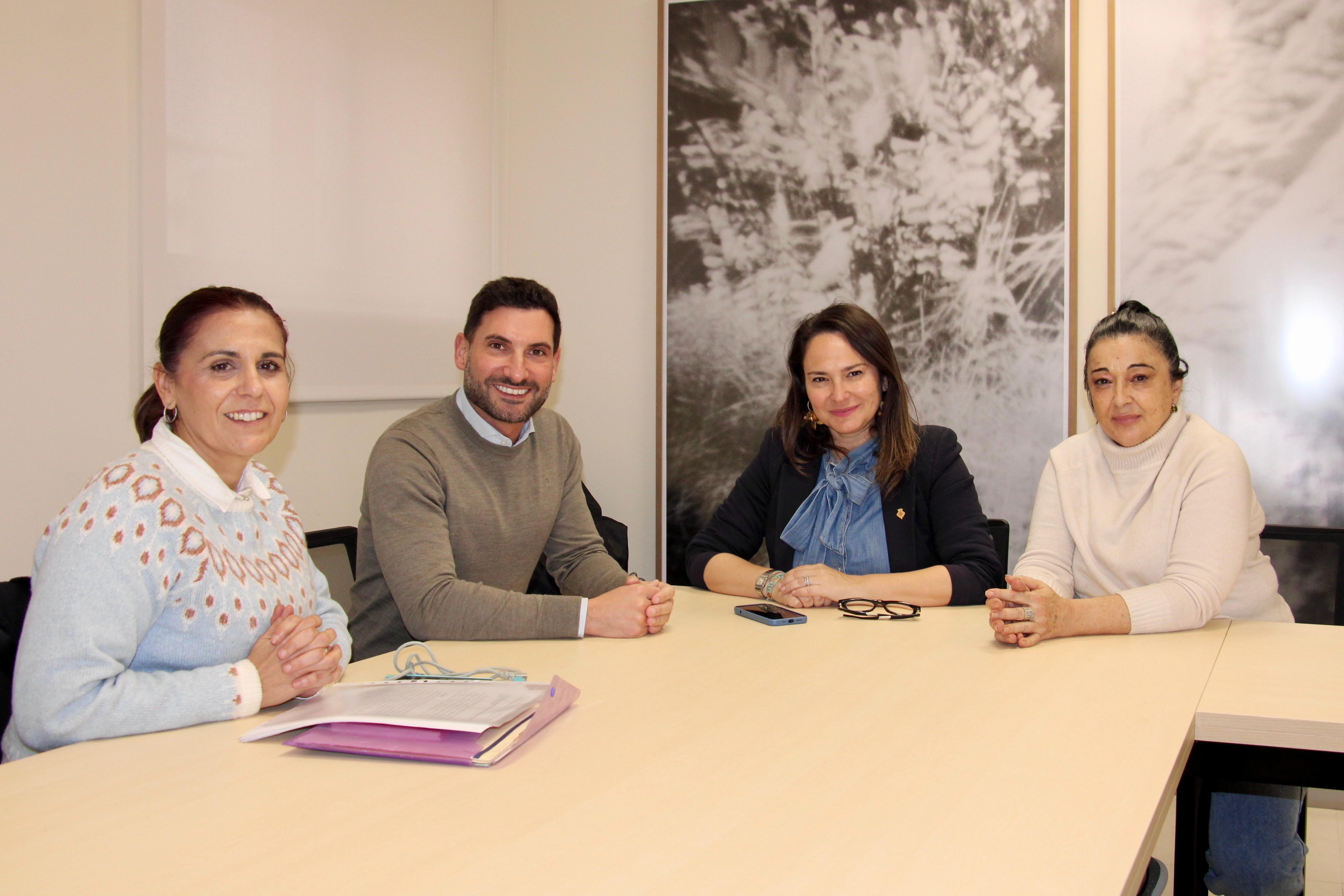 La concejala de Bienestar Social y el Director General de Diversidad definen líneas de actuación en materia de igualdad en Castellón