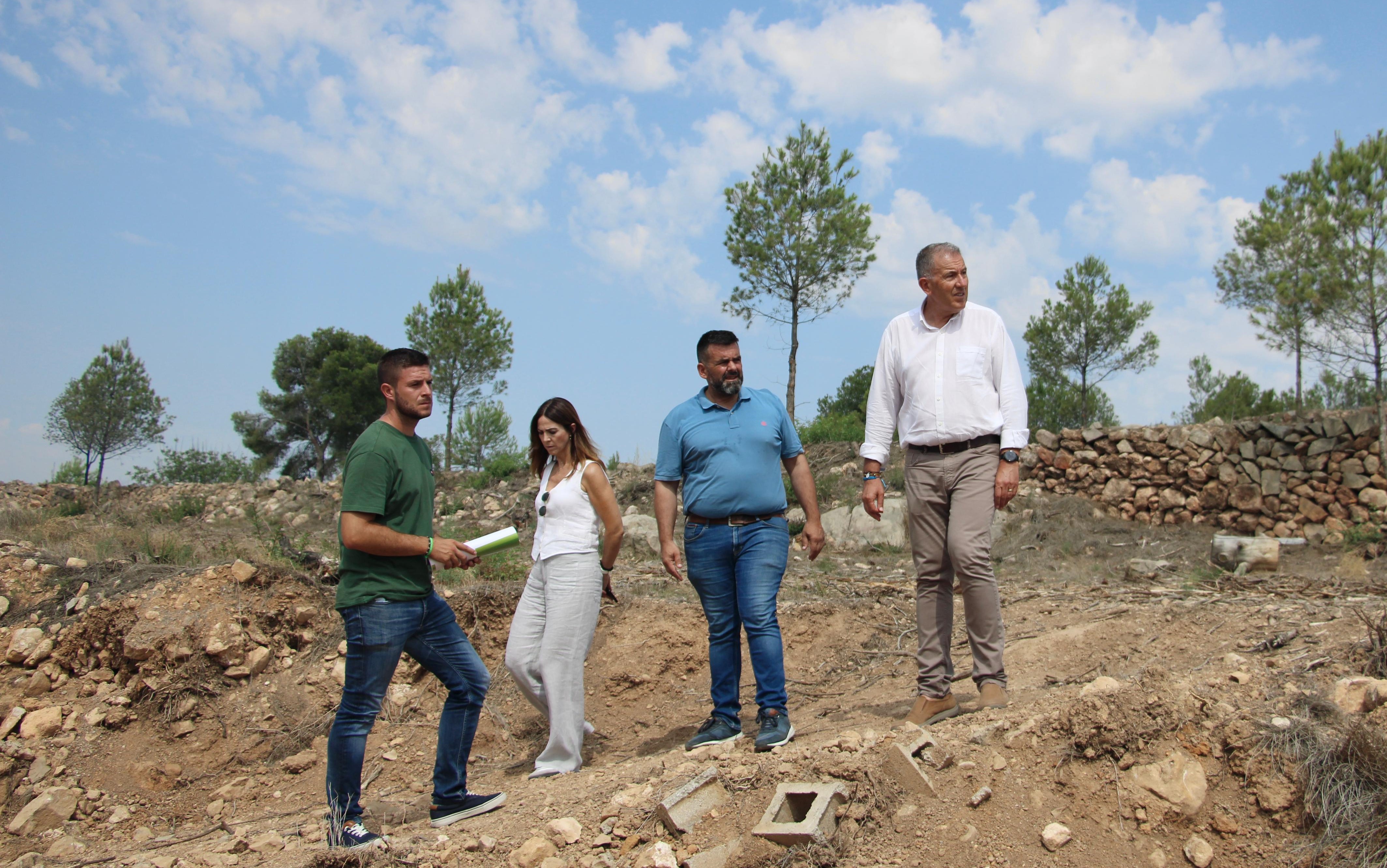 La col·laboració de l'equip de govern amb la Diputació de Castelló permet la neteja i adequació de més de 8’5 hectàrees de terrenys a les urbanitzacions de muntanya de La Joquera i el Racó del Mercader