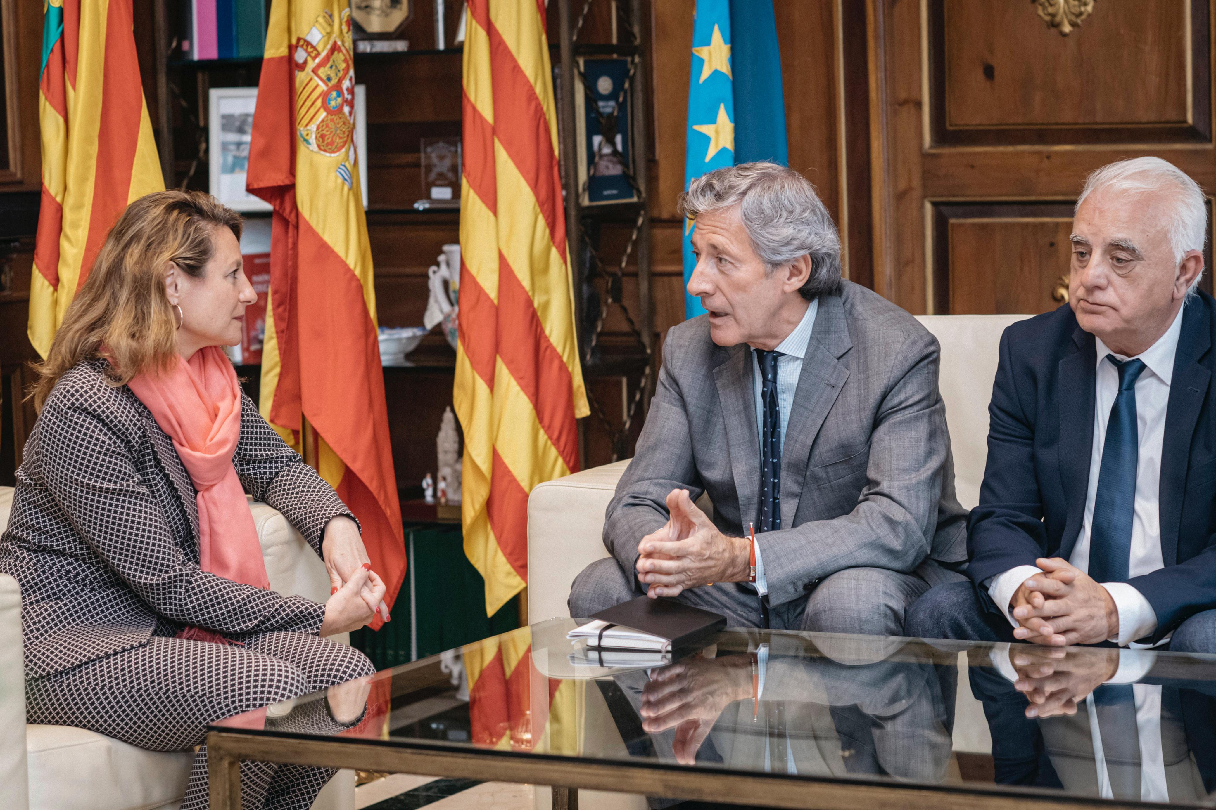 Begoña Carrasco recibe al periodista Jesús Álvarez nuevo presidente de la Asociación Española de Prensa Deportiva